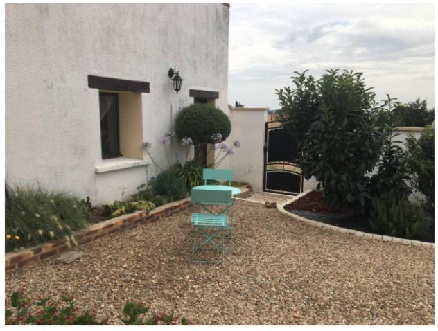 Châtellerault Maison Blanche Piscine Et Petit Dejeuner מראה חיצוני תמונה